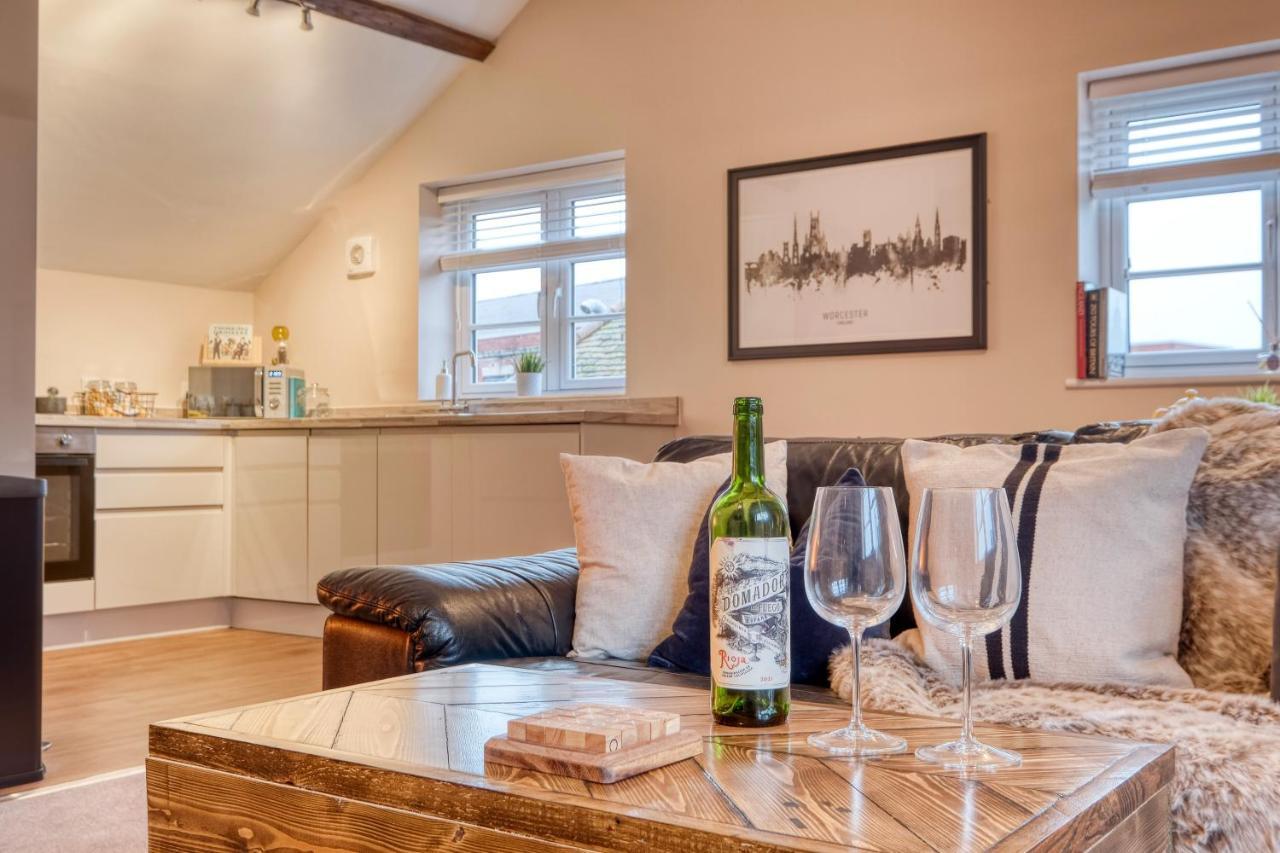 The Station Loft City Centre 1-Bed Apartment Worcester Exterior photo