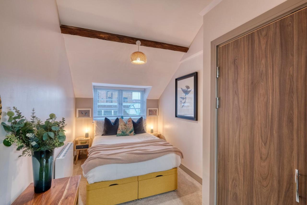 The Station Loft City Centre 1-Bed Apartment Worcester Exterior photo
