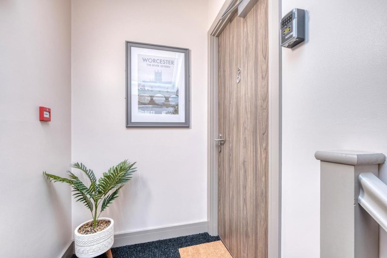 The Station Loft City Centre 1-Bed Apartment Worcester Exterior photo