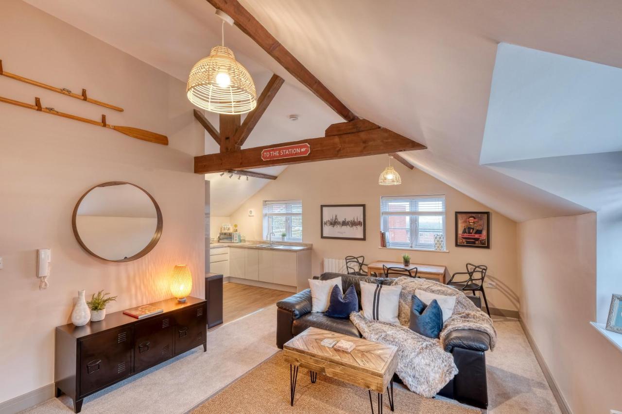 The Station Loft City Centre 1-Bed Apartment Worcester Exterior photo